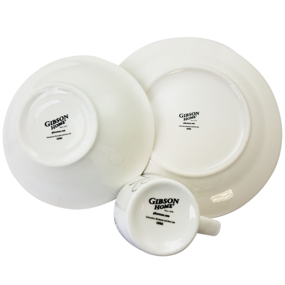 Modern Times 12 piece dinnerware set by Gibson - Picture 2 of 4